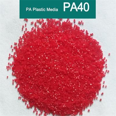 Κόκκινα πλαστικά μέσα PA που ανατινάζουν PA40 για την πλαστική επεξεργασία επιφάνειας αμμόστρωσης