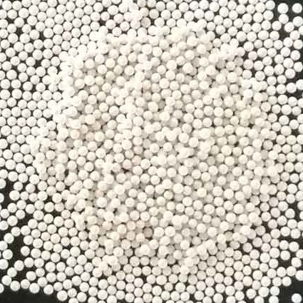 Άσπρο ζιρκόνιο 4, 1,8 - 2.0mm Sinterred 1,1 μέσα πυριτικών αλάτων ζιρκονίου KN 